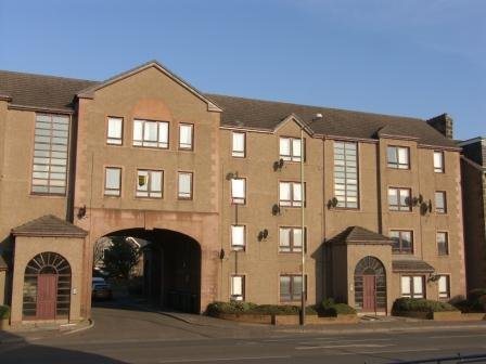 Large spacious 2 bedroom second floor flat, livingroom, kitchen, 2 double bedrooms and large family bathroom, allocated parking space. Property also includes double glazing and gas central heating thoughout.